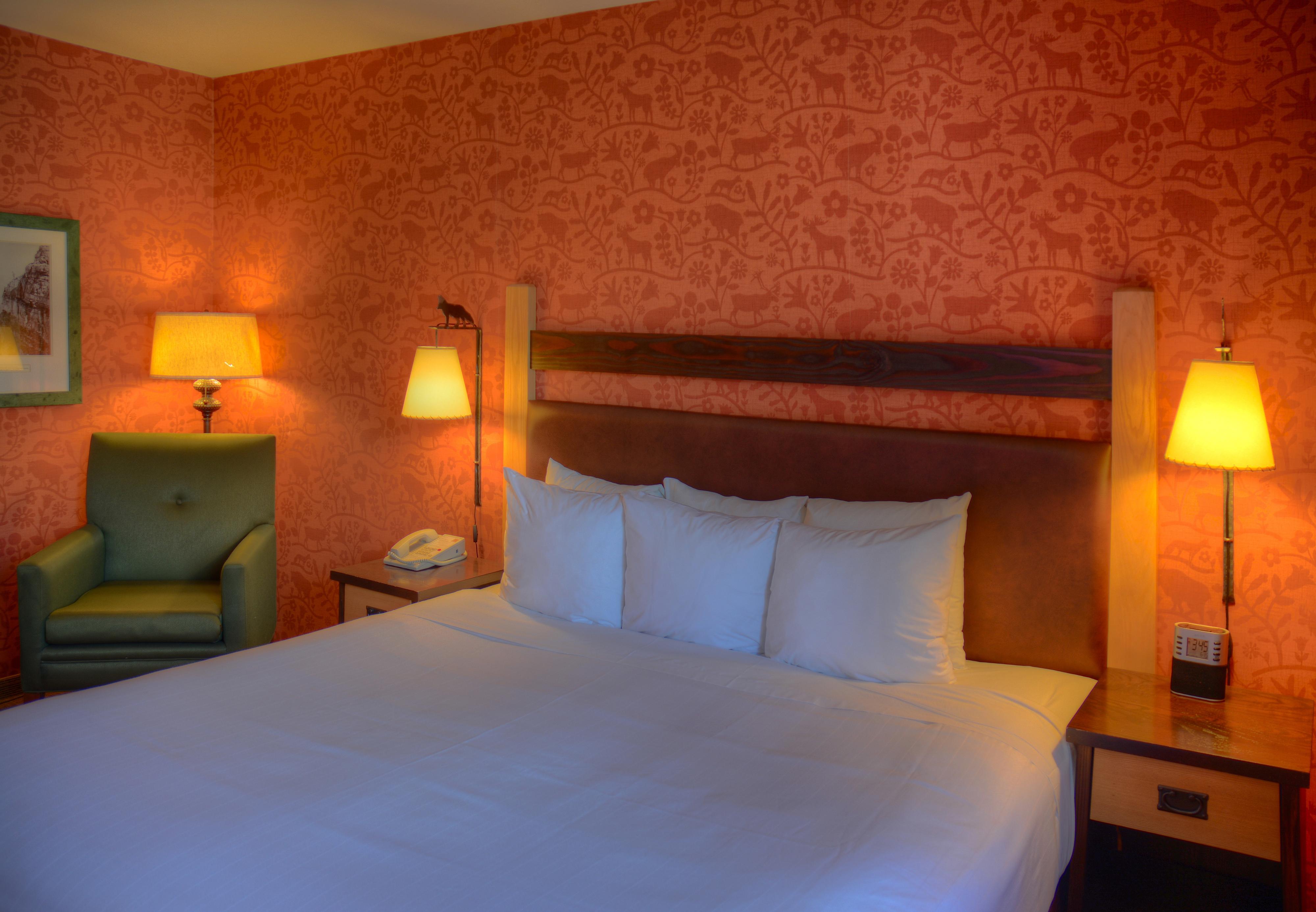 Hotel Fox And 4*